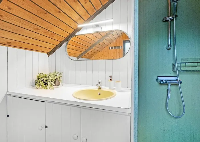 In Nature By The Lake, Legoland, Unique Nature Feriehus *