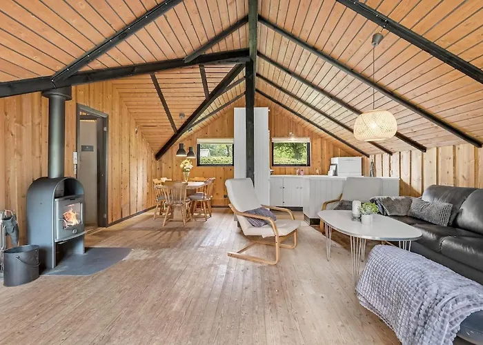 Feriehus In Nature By The Lake, Legoland, Unique Nature